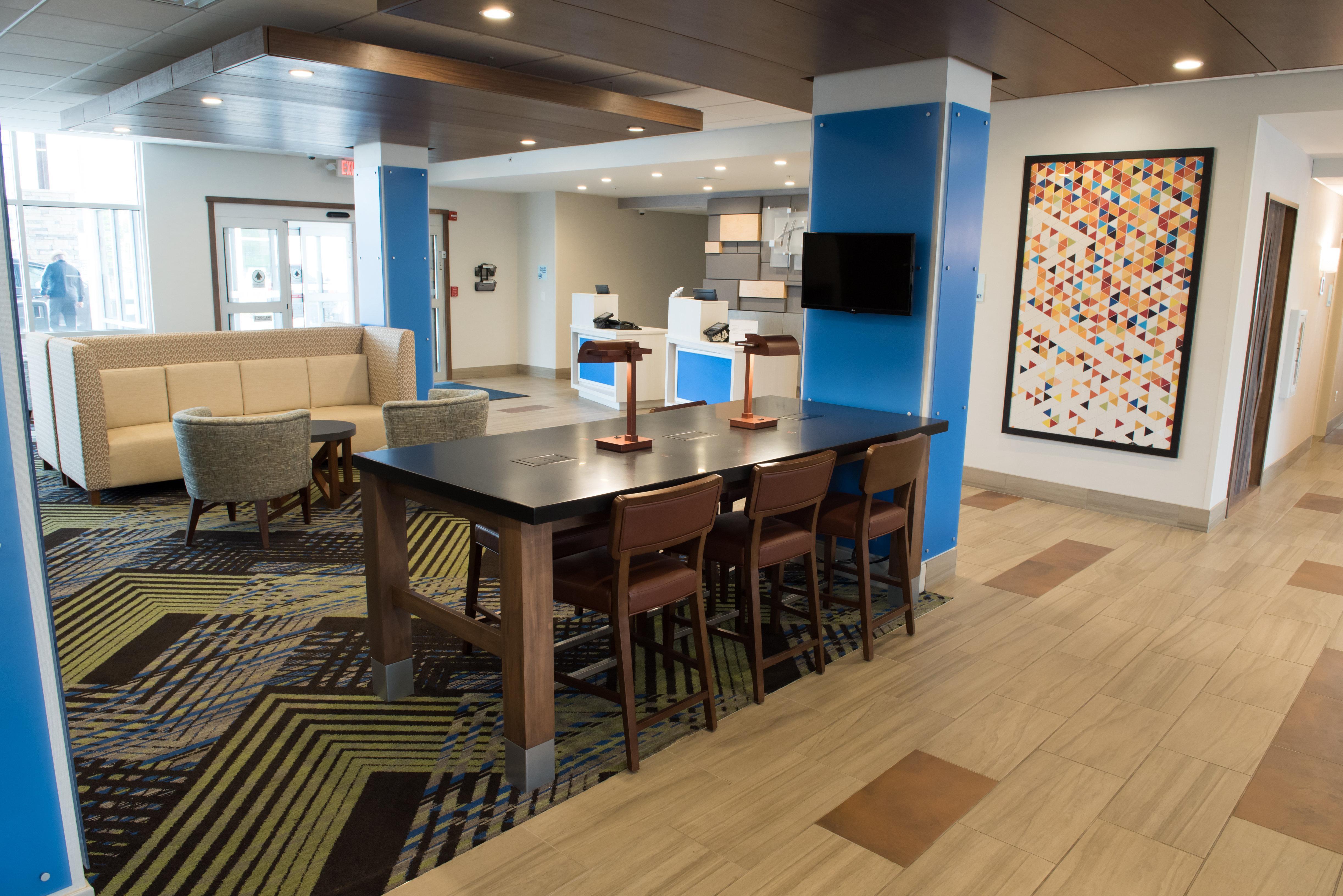 Holiday Inn Express & Suites - Orland Park Mokena By Ihg Buitenkant foto